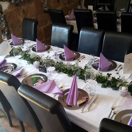 Alter Behring-gutshof 3*